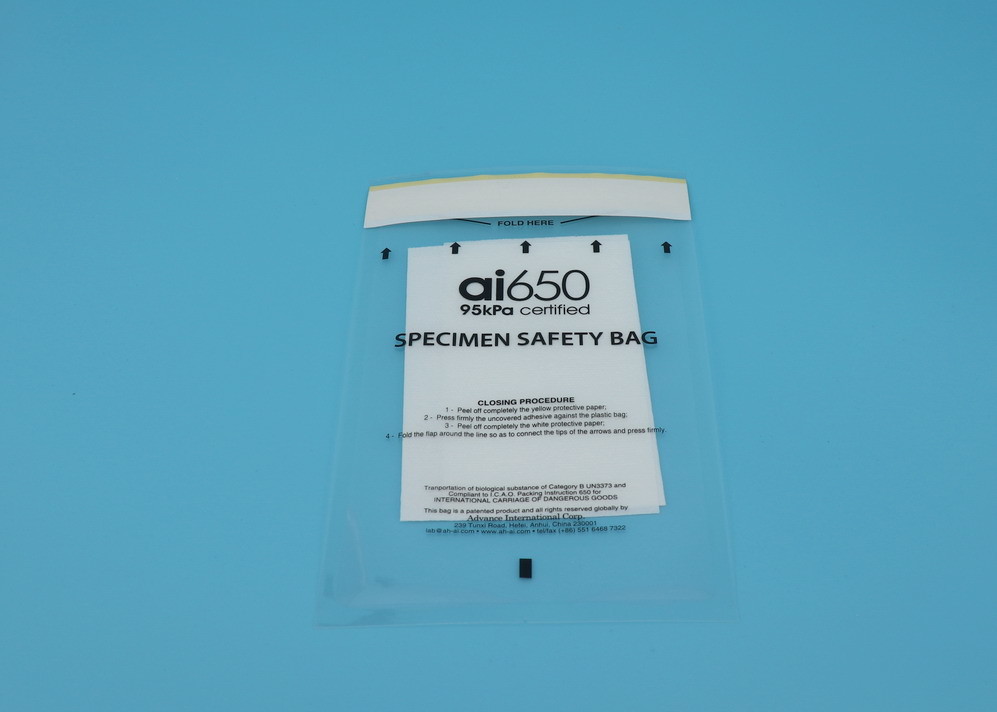 Clear 150mm X 240mm 95kPa Specimen Bags For Blood Specimen Transportation